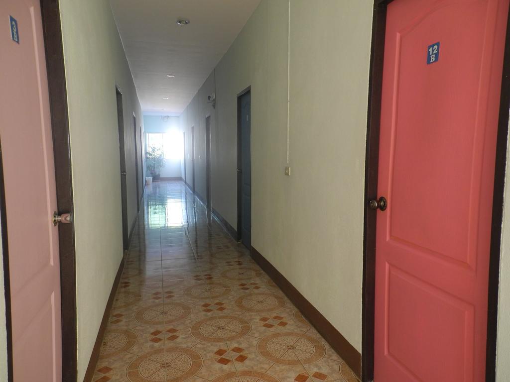 น้ำผึ้ง เพลส 1 Hotel เชียงแสน ภายนอก รูปภาพ